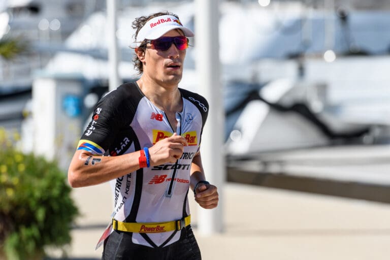 Derweil ist Sebastian Kienle schon richtig im Laufmodus angekommen