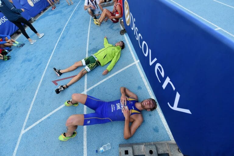 Es war nur ein Sprinttriathlon - aber trotzdem sind alle Teilnehmer völlig ausgepowert