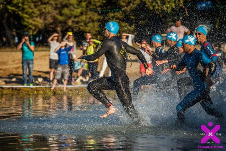 Start zum Punta Skala Triathlon