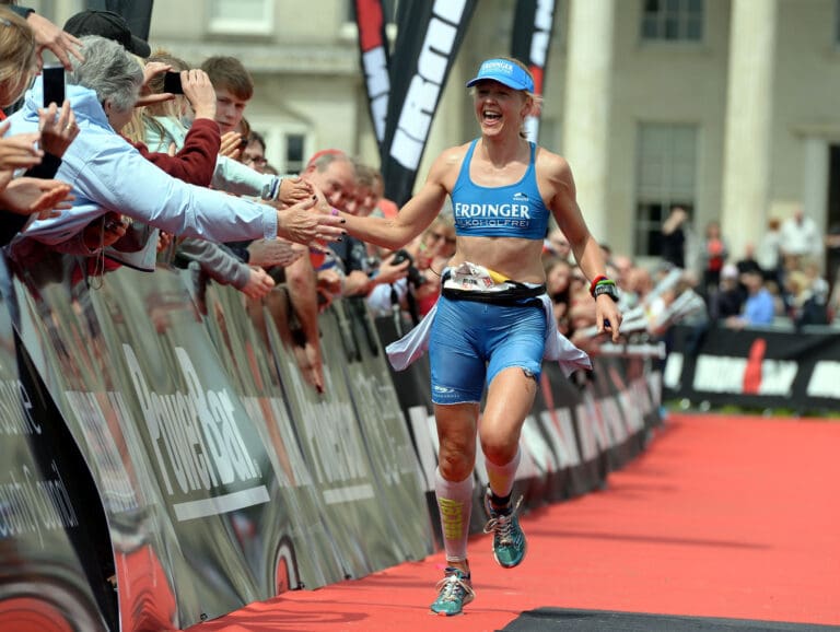 Lucy Gossage gewinnt den Ironman 70.3 Staffordshire