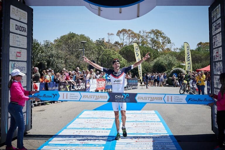 Saisonsieg Nr. 1 für Jan Frodeno beim Chia Sardinia 70.3 Triathlon