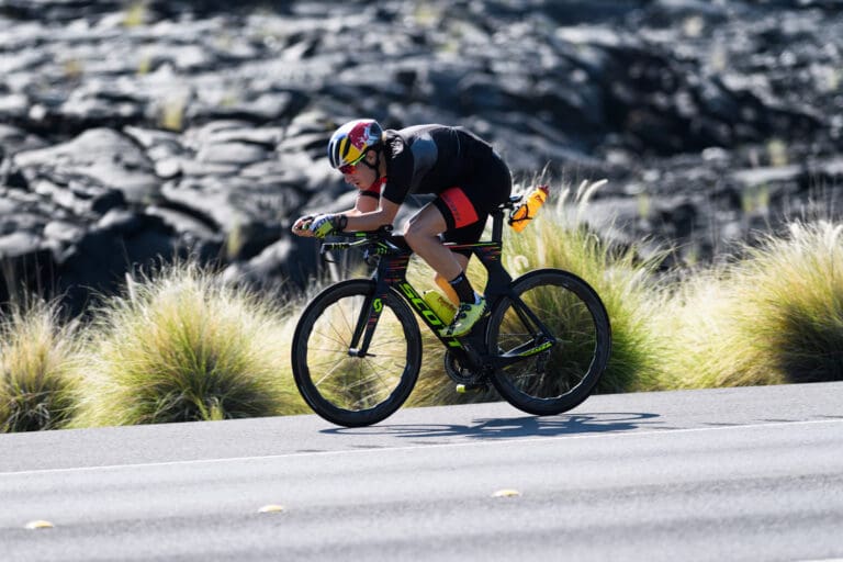 Sebastian Kienle ist direkt nach der Ironman 70.3 WM in Chattanooga nach Big Island gereist. Seit dem wird direkt in Kona trainiert. "Die besten Hawaii-Bedingungen gibt es eben auf Hawaii", so Sebi in einem früheren Interview.