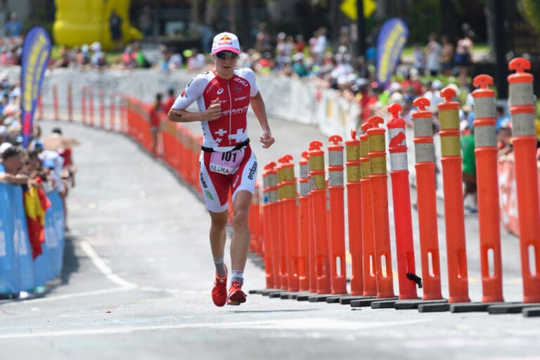 Daniela Ryf in gewohnter Spitzenposition - als Leaderin geht die Schweizerin in den Marathon