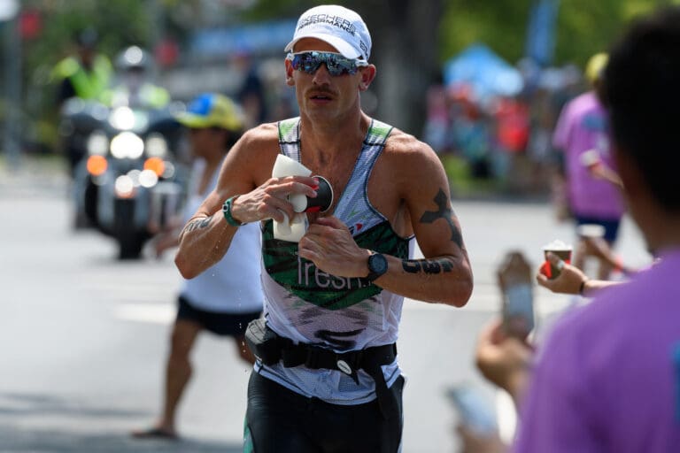 Lionel Sanders übernahm früh im Marathon die Spitze von Cameron Wurf und ging als Leader über den gefürchteten Anstieg in der Palani Road