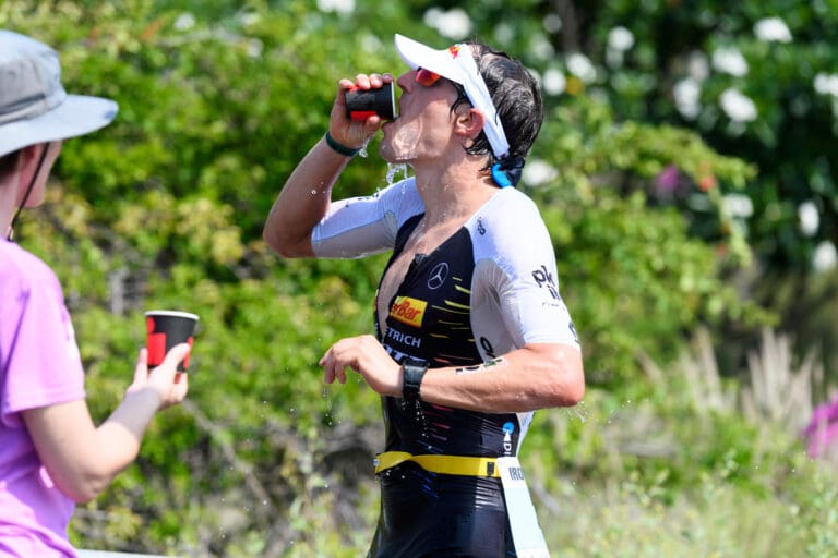 Für Sebastian Kienle heißt es oben auf dem Highway erst einmal nachtanken