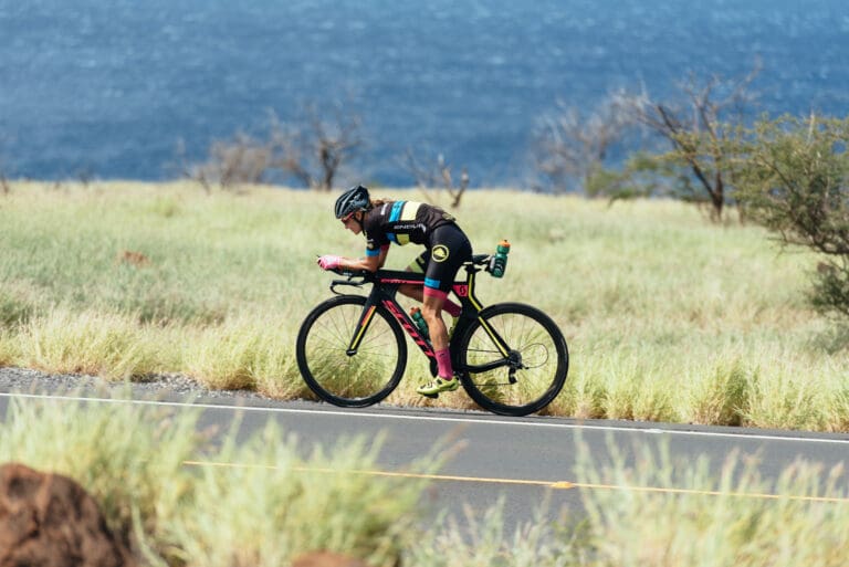 Beth Gerdes - Lebenspartnerin von Luke McKenzie - tritt als Ironman Switzerland-Siegerin in Kona an