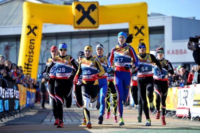 Start der Frauen-Elite bei der Wintertriathlon WM 2016