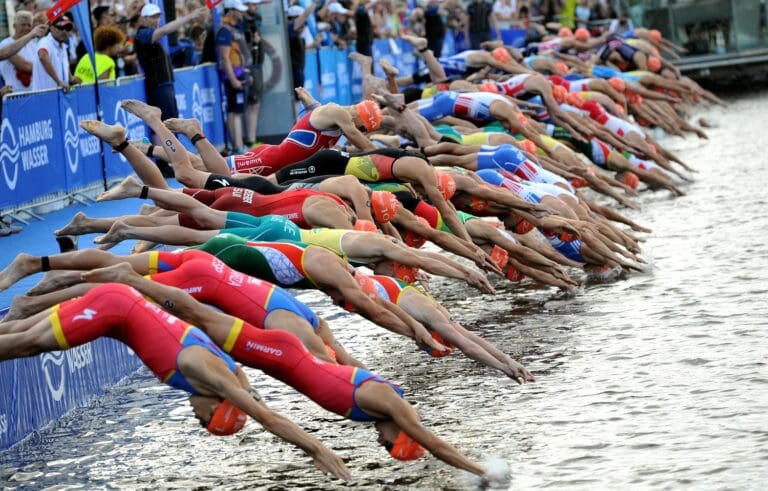 Start frei für das World Triathlon Series-Rennen der Männer in Hamburg