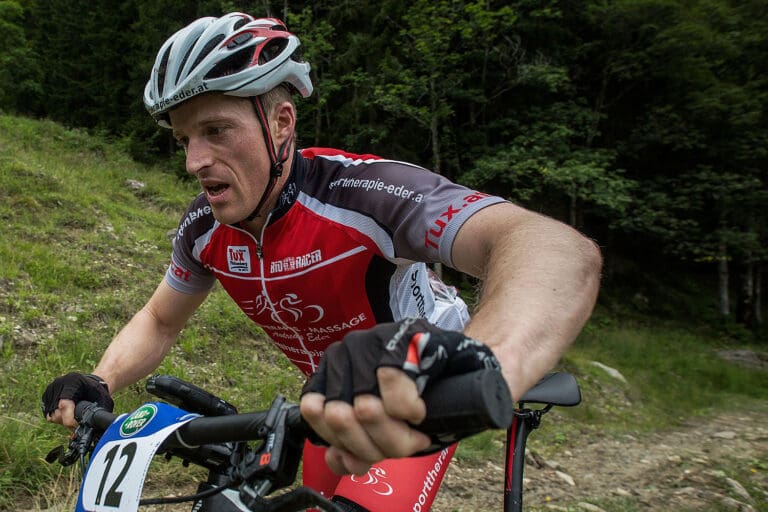 outdoortrophy 2015: Mountainbiker Andreas Eder vom Team „Eisenbacher“