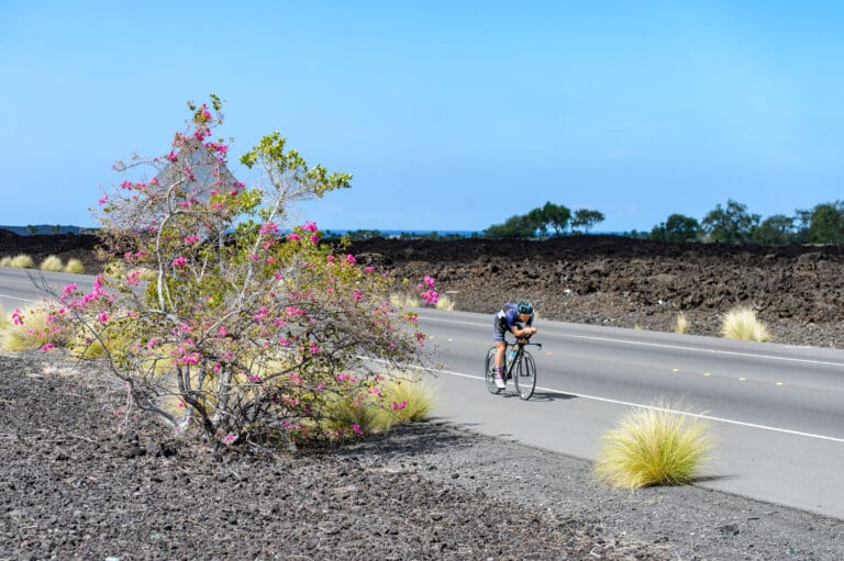 Patrick Lange auf langen Geraden des Highway 19 zwischen Waikoloa und Mauna Lani