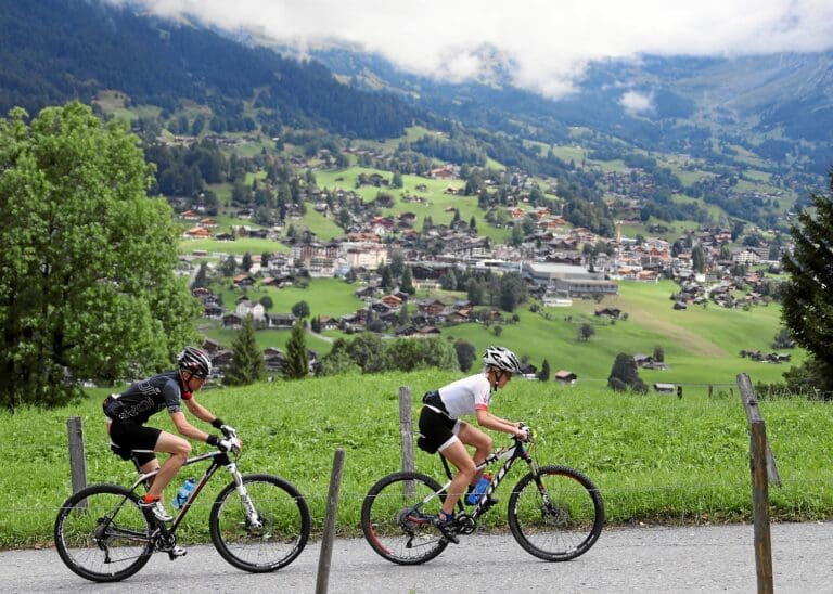 In Grindelwald wurde auf das MTB gewechselt und das Wetter sah auch wieder besser aus