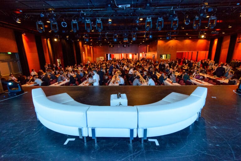 Bühnenblick in der Neuen Stadthalle Langen