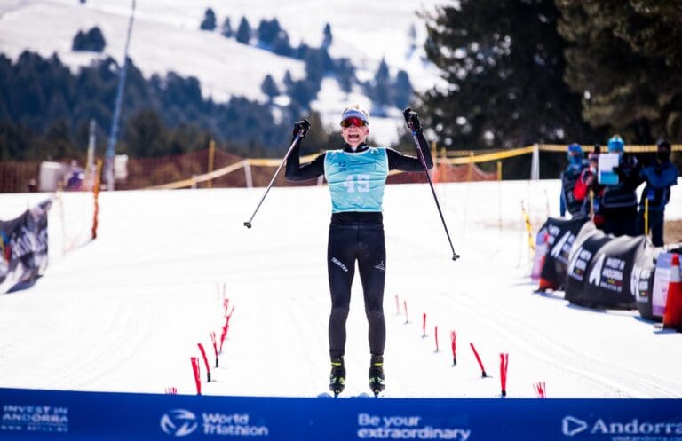 Hans Christian Tungesvik wird gleich Weltmeister bei seinem ersten internationalen Wintertriathlon-Auftritt