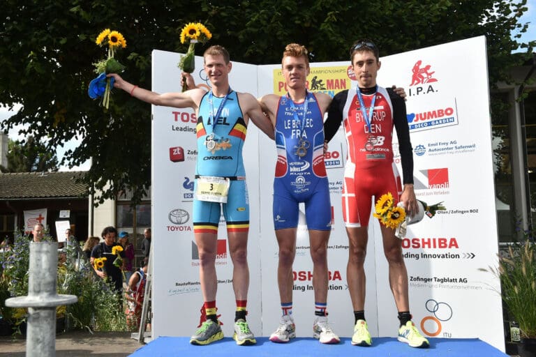 Männerpodium beim Powerman Zofingen 2015: Seppe Odeyn, Gael Le Bellec und Sören Bystrup (v.l)