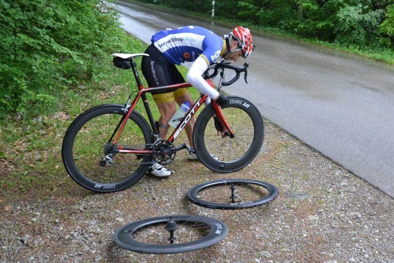 Bei den Testfahren wurden direkt hintereinander die verschiedenen Felgenhöhen der DT Swiss ARC-Serie getestet