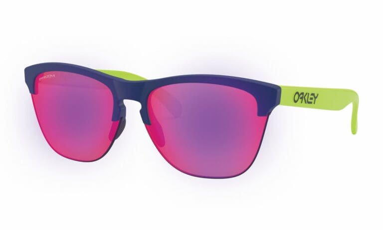 Origins Kollektion: Oakley Frogskins Lite Matte in Navy/Matte Retina mit Prizm Road Gläsern