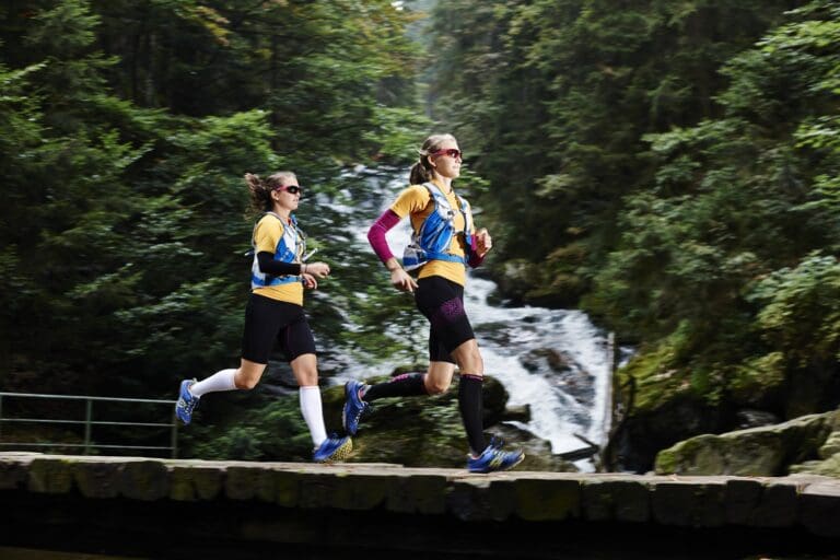 Auf allen Laufstrecken eine gute Figur mit Laufbekleidung von Thoni Mara