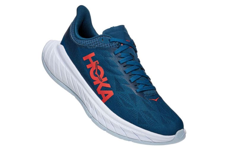 Hoka Carbon X 2 Damen in der Farbvariante Moroccan Blue/Hot Coral