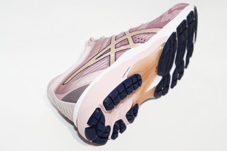 asics_2000_8_medial.jpg