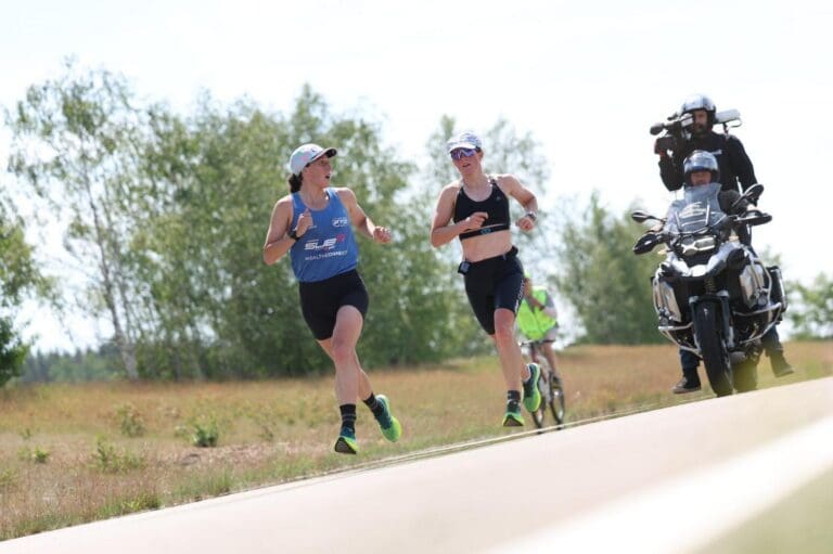 Die Britin Kat Matthews war beim Sub8-Project auf dem Lausitzring mit einem Asics Metaspeed Sky+ unterwegs.