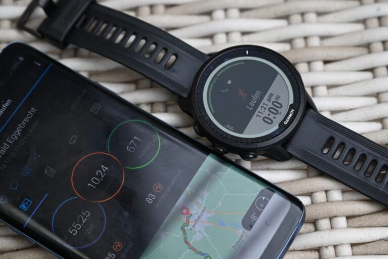 Training in Zahlen und Metriken: Die Kombi aus Garmin Forerunner 955 Solar und die Garmin Connect App lassen hier keine Wünsche offen