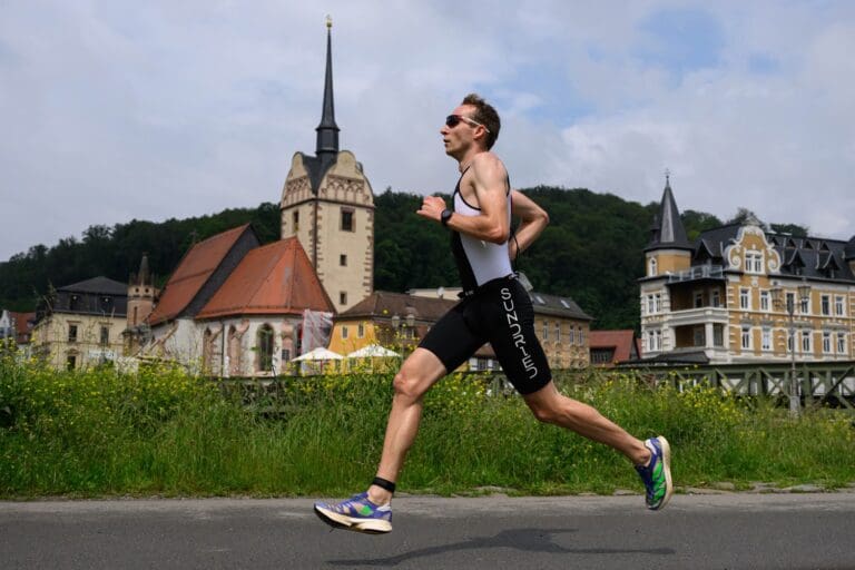 Mit langem Schritt zum Sieg auf der Olympischen Distanz: Kilian Schreiner vom ACS 1990 Breidenbach