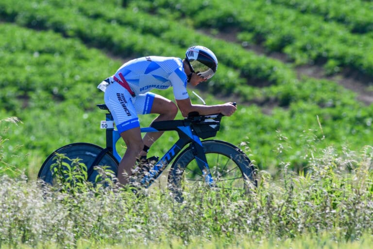 Markus Rolli, im Training auch immer wieder mal mit Sebastian Kienle unterwegs, setzte sich auf Rang zwei fest